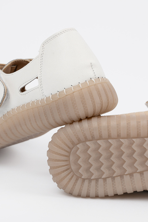 Sieviešu zābaki ažūra Velcro balta krāsa Sieviešu zābaki ažūra Velcro balta krāsa