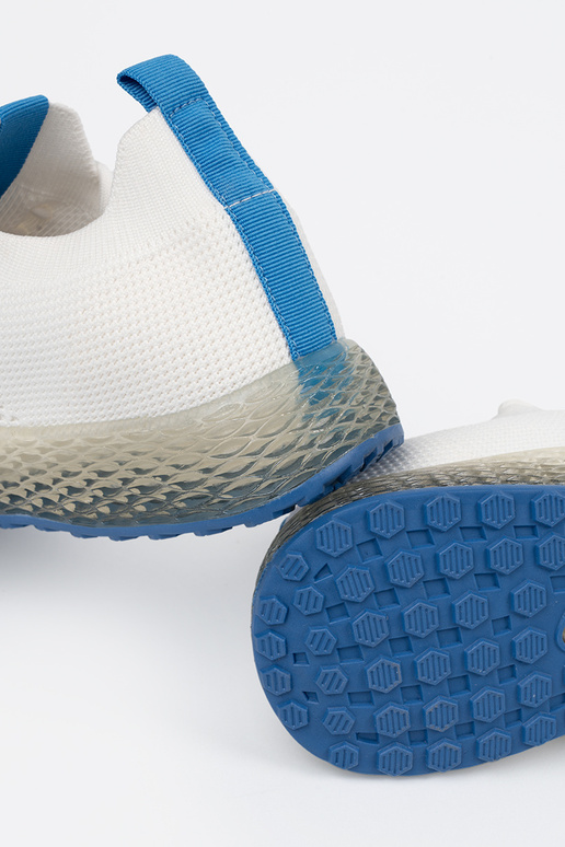 baltas krāsas sieviešu apavi z... baltas krāsas sieviešu apavi z...