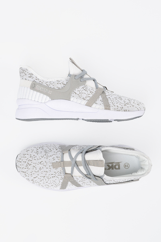 Sporta stila balti-pelēki apavi Sporta stila balti-pelēki apavi