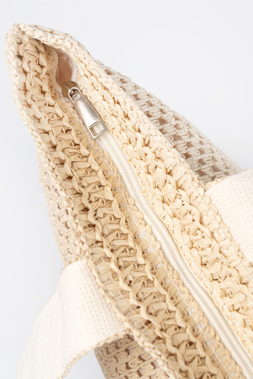 Spilgti smilšu krāsas pludmales soma