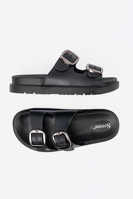 Melnas čības ar sudraba sprādzēm Melnas čības ar sudraba sprādzēm