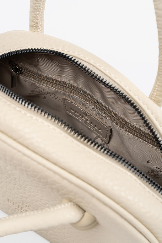 Spilgti smilšu krāsas maks ar siksniņām