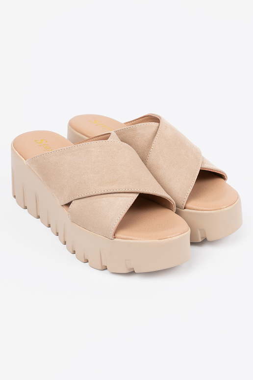 zamšādas čības sieviešu uz ķīļa bēšs