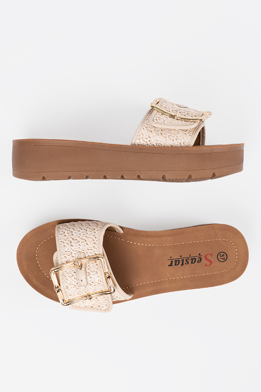 Zelta sprādze rotātas čības Zelta sprādze rotātas čības