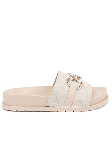 Ziloņkaula krāsas čības ze...