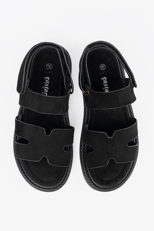 Melnas sandales ar platformu un... Melnas sandales ar platformu un...