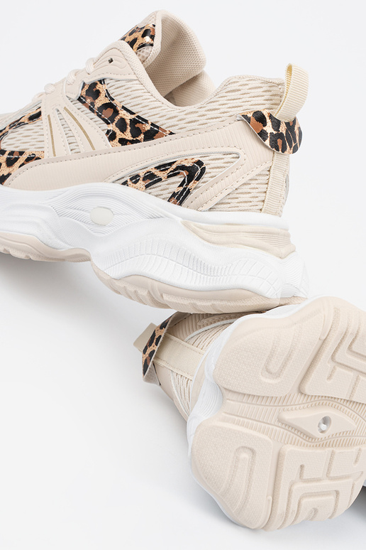 Smilškrāsas sporta stila apavi ar...