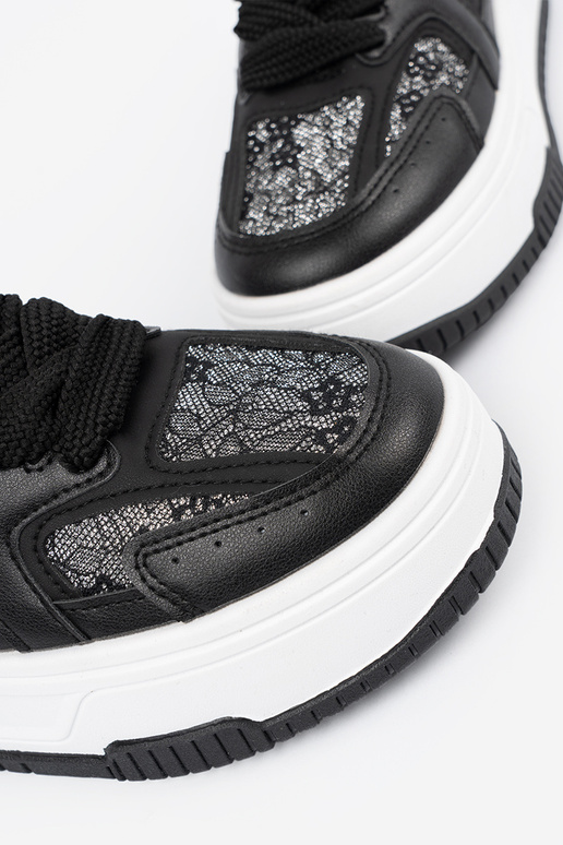 Melnas-baltas sieviešu ikdienas apavi... Melnas-baltas sieviešu ikdienas apavi...