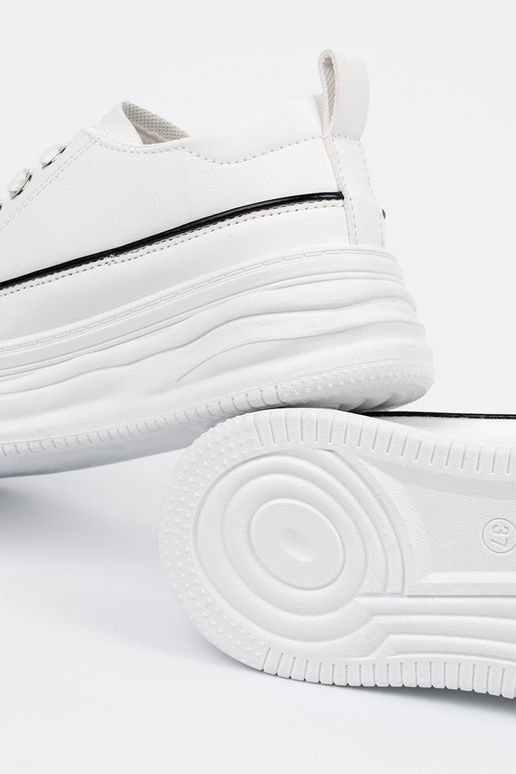 Baltas krāsas sieviešu apavi ar...