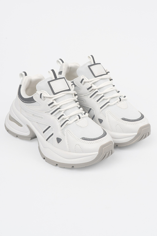 Baltas sieviešu kurpes ar platformu