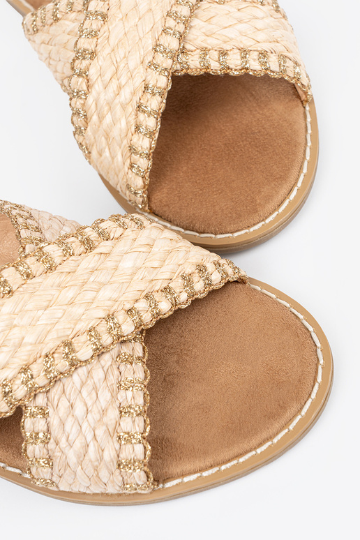 Smilšu krāsas sieviešu pītās čības