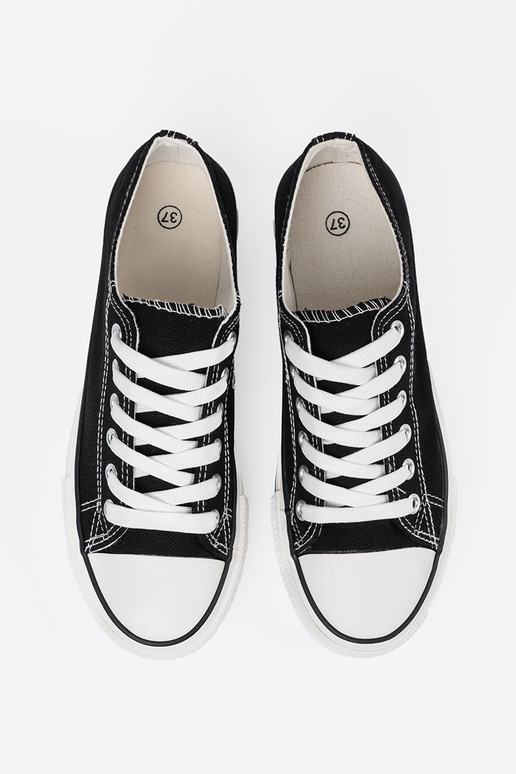 Melnu krāsu sieviešu apavi