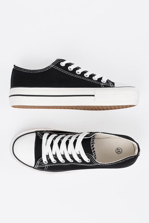 Melnu krāsu sieviešu apavi