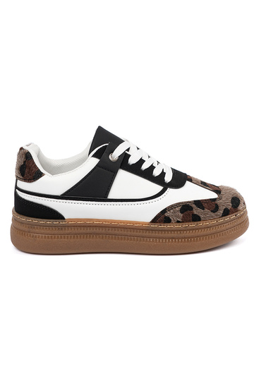 Melnas-baltas sporta stila...