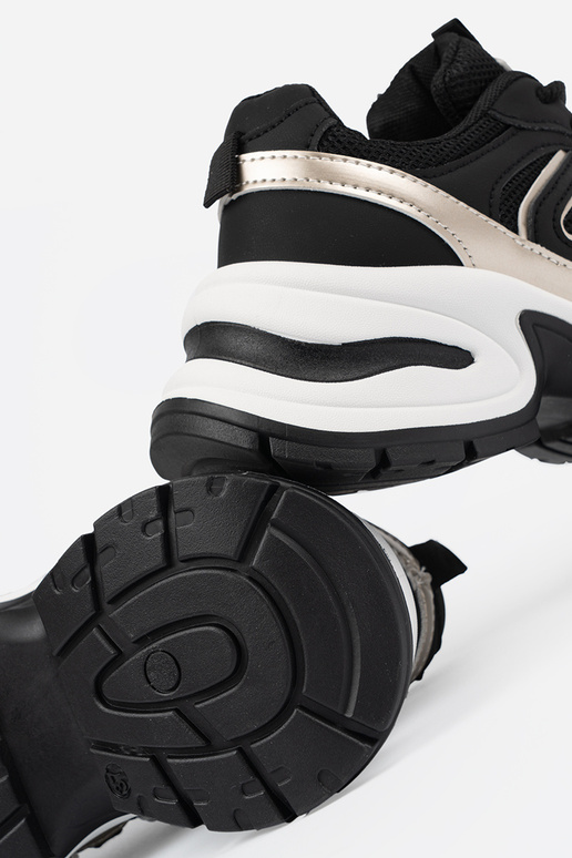 Melnas sieviešu sporta stila kurpes...