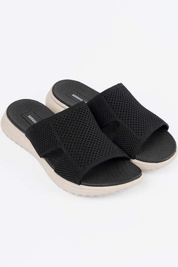 Melnu krāsu kurpes ar... 2