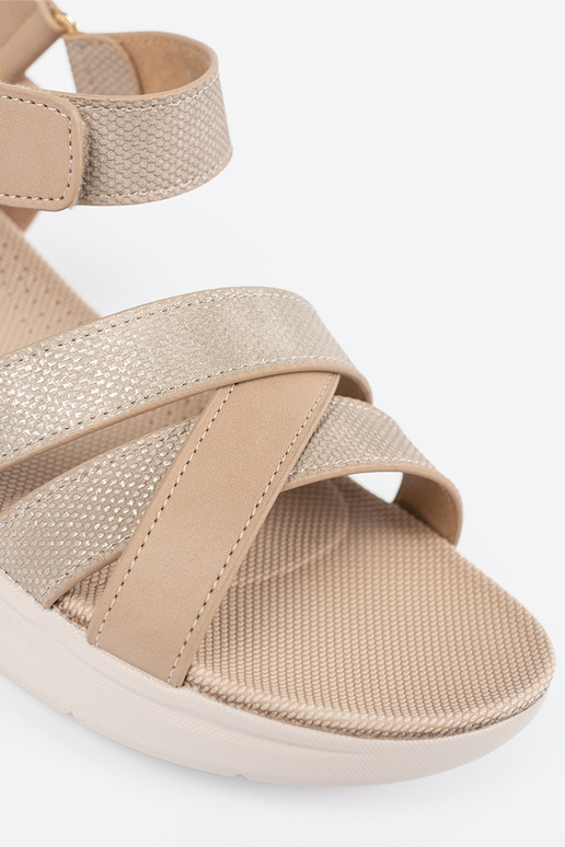 Melnu krāsu sandales ar sudraba...