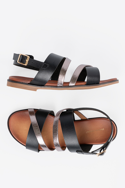 Zelta krāsu sandales uz zema papēža