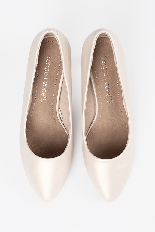 Ziloņkaula krāsas augstpapēžu kurpes,...