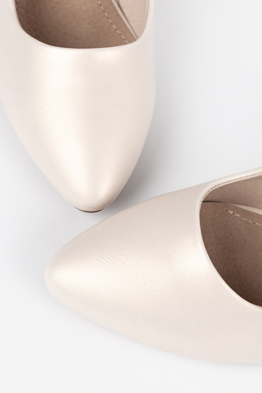 Ziloņkaula krāsas augstpapēžu kurpes,...