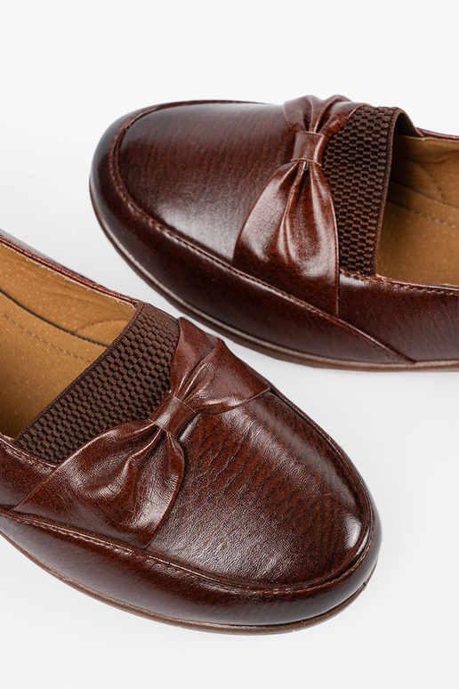 Brūnas krāsas pusbikses ar aizdari un...