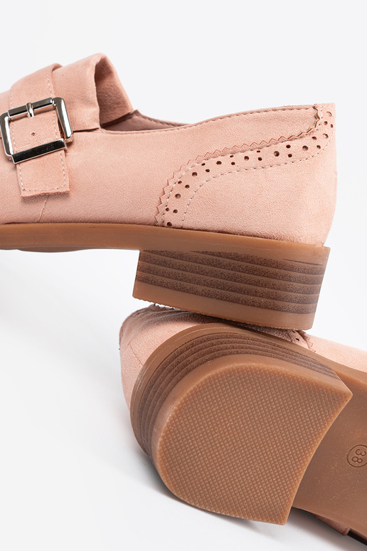 Rozā plakanie mokasīni no zamšā