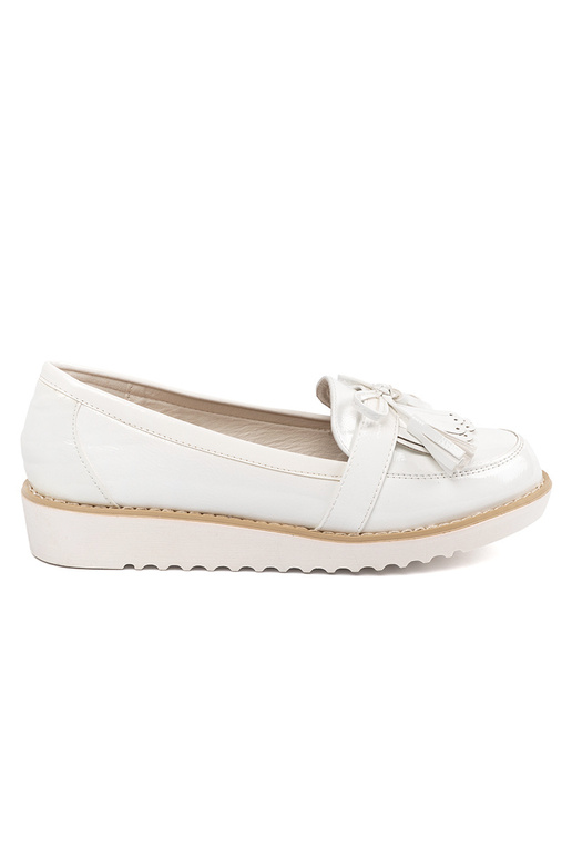 Balti lakoti mokasīni ar lentu