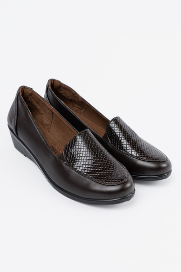 Brūni pusbačiai uz platformas 2