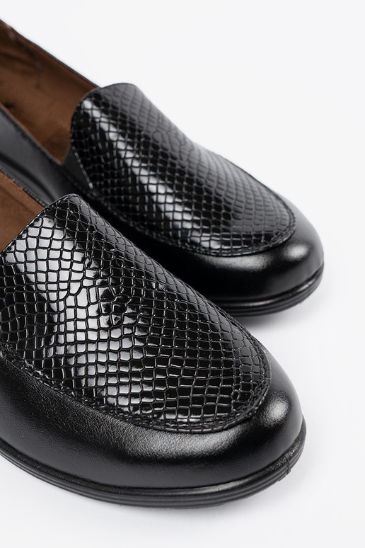 Sieviešu pusbačiai ar ādas tekstūru