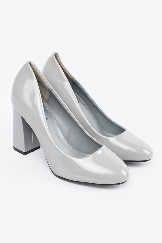 Pelēkas lakotas augstpapēžu kurpes Pelēkas lakotas augstpapēžu kurpes