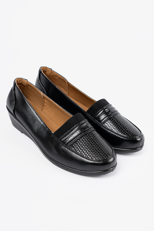 Melni pusbačiai uz platformas