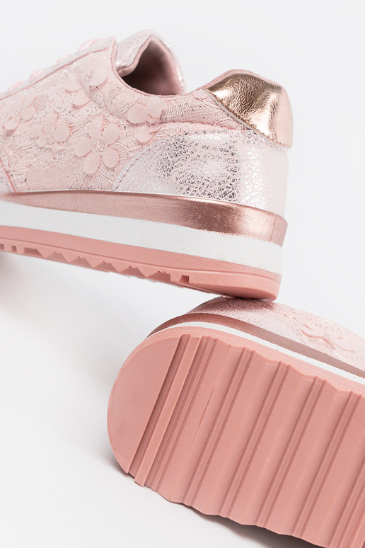 Rozā krāsas Sporta apavi z kIniatoInym motyInem Rozā krāsas Sporta apavi z kIniatoInym motyInem