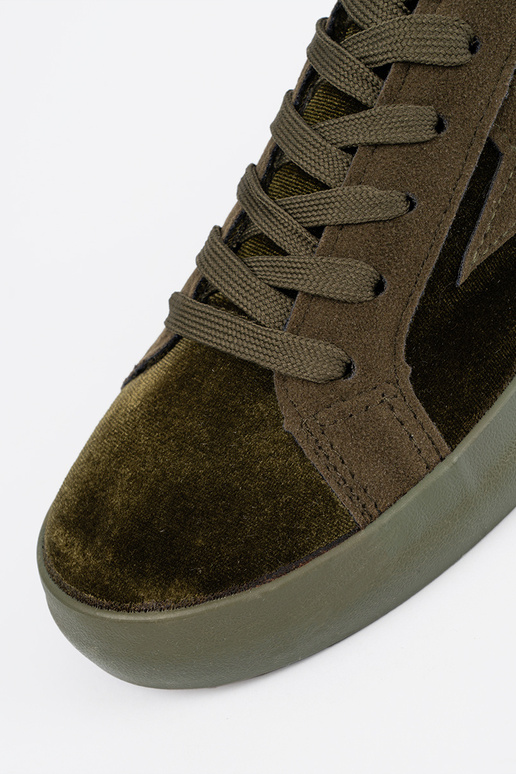 haki krāsas Sieviešu zābaki ar zvaigznīti haki krāsas Sieviešu zābaki ar zvaigznīti