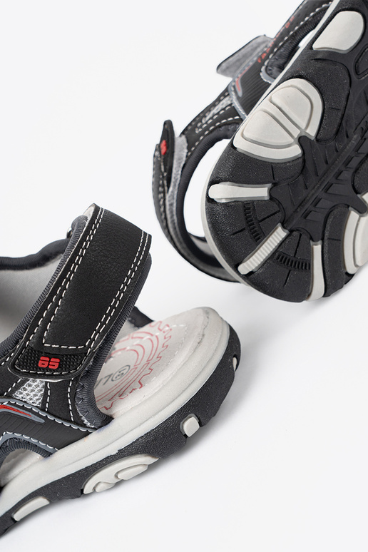 melnas krāsas puicisks kurpes