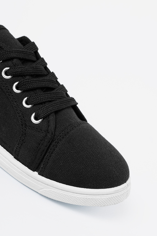 brīvā laika apavi Melnas krāsas mežģīņots