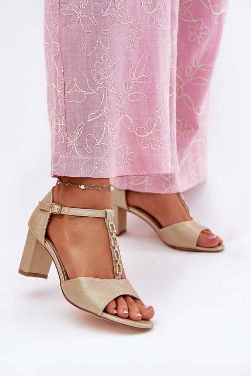 Sieviešu basenes ar dekorētiem papēžiem Eko āda Zelta krāsas Triavera