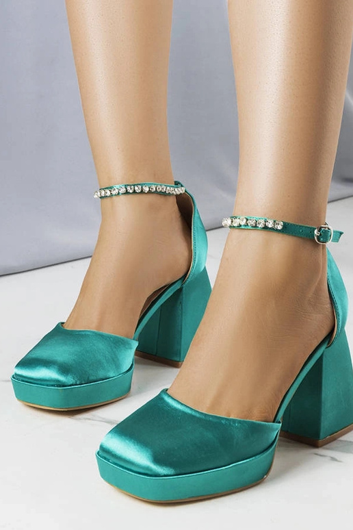 Zaļas kurpes ar cirkonijiem Jodi