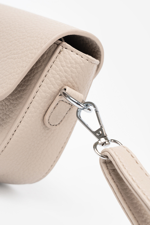 Tā irza sieviešu rokassomiņa z ozdobnym sirdsm