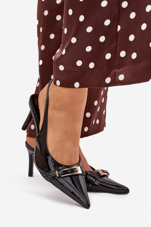 Laque Kurpes ar papēdi Ar zelta sprādzi melnas krāsas Vivae