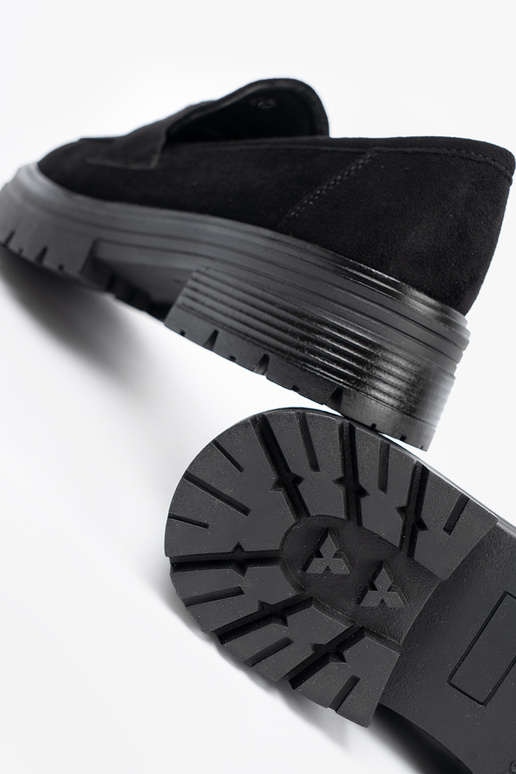 Eleganta stila Sieviešu zābaki ar platformu Eleganta stila Sieviešu zābaki ar platformu