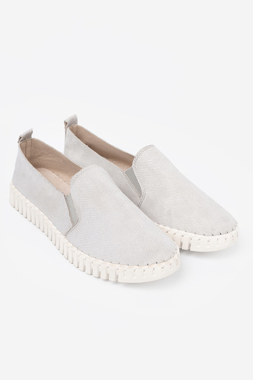 Pelēkas krāsas kurpes slip-on z elastīgsmi InstaInkami