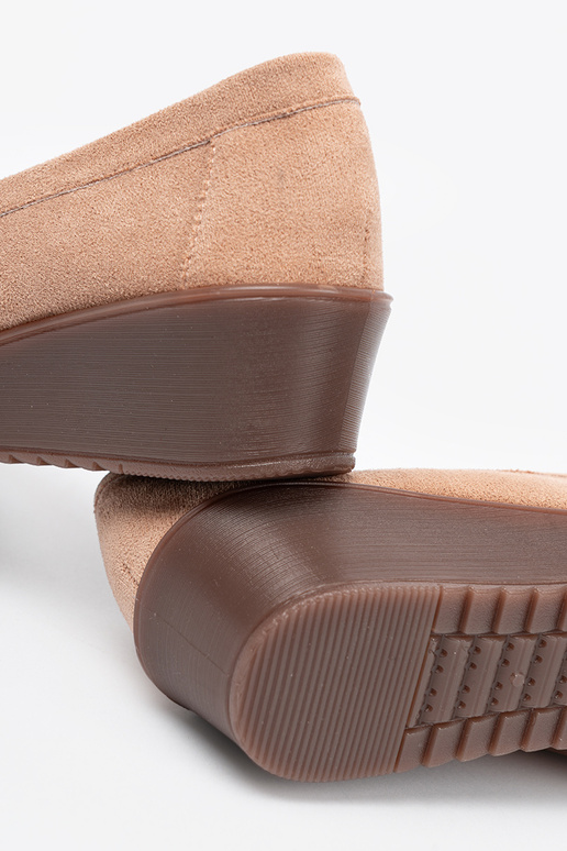 Sieviešu zābaki z aplikacją misia