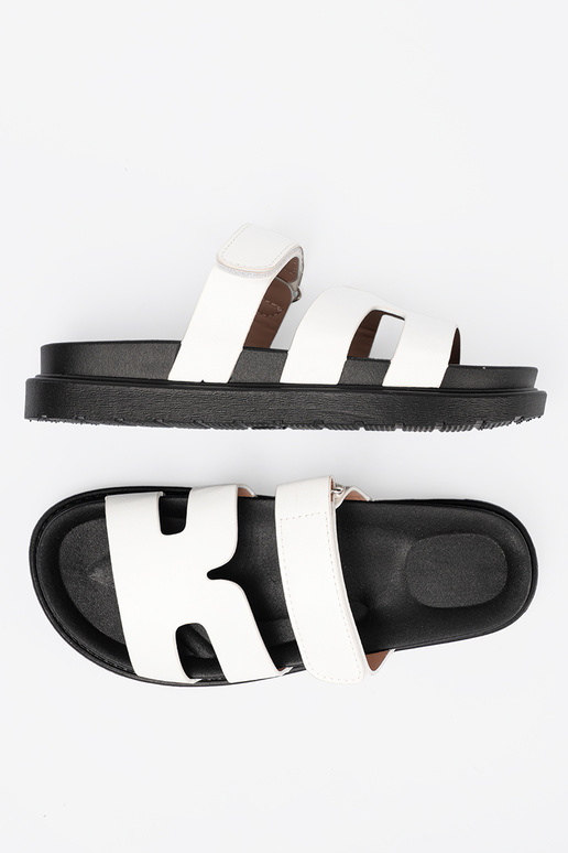 KomfortoIne balta krāsa čības ar platformu