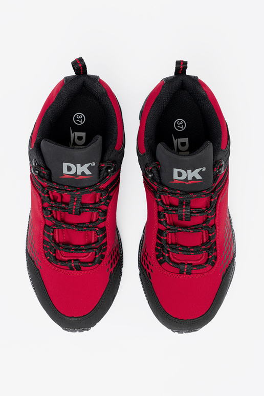 Sarkani trekking zābaki uz bieziem platformas Sarkani trekking zābaki uz bieziem platformas