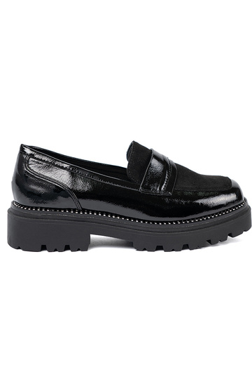 Laque mokasīni ar kniedēm 2