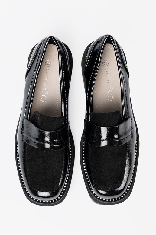 Laque mokasīni ar kniedēm