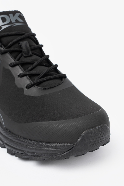 Sportiska stila obuInie Melnas krāsas DK z technologią Aqua Softshell