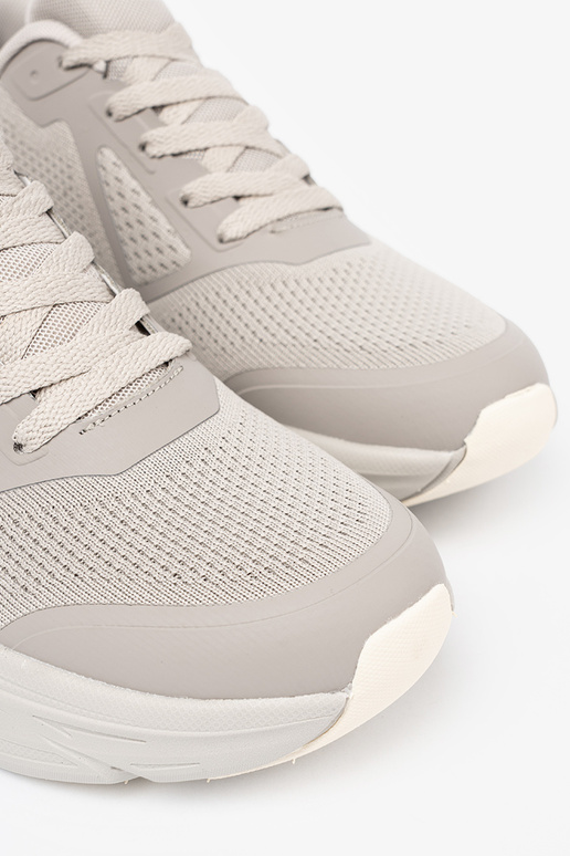 Ziloņkaula krāsas sporta apavi ar sietu McArthur