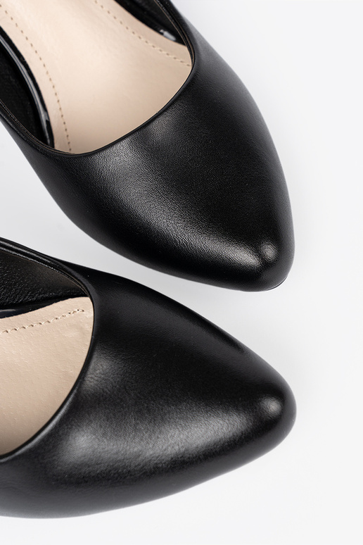 Stilīgs puszābaki uz augstpapēžu kurpēm In kolorze melna krāsam Sergio Leone