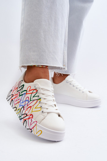 Sieviešu Sneakers modeļa apavi Ar Sirsniņām baltas krāsas Claral